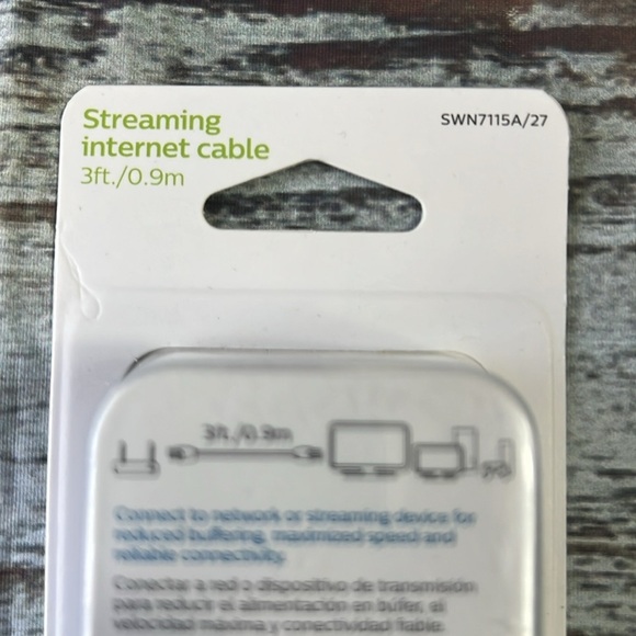 Philips Blue Streaming Internet Cable. Size ( 3ft. / 0.9m ) Cat 6 Network - Picture 5 of 5
